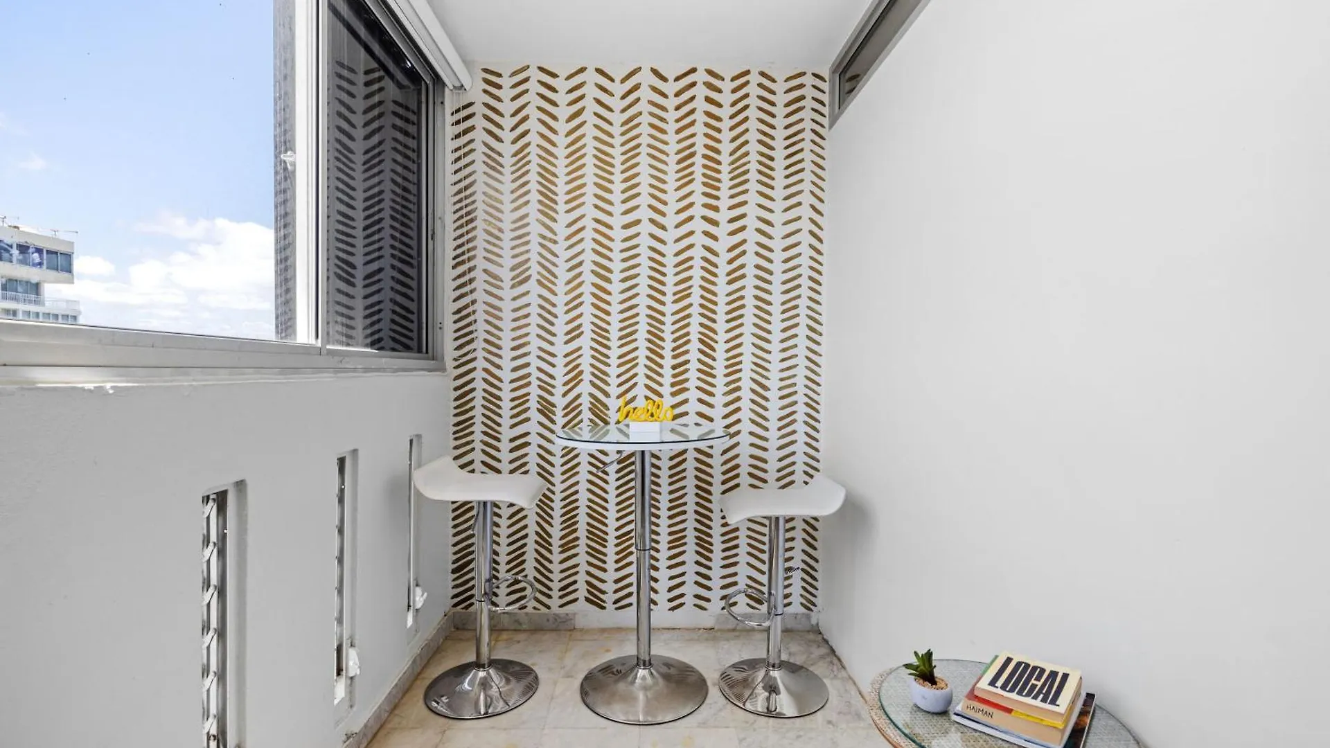 Otium Pool Beach Access San Juan